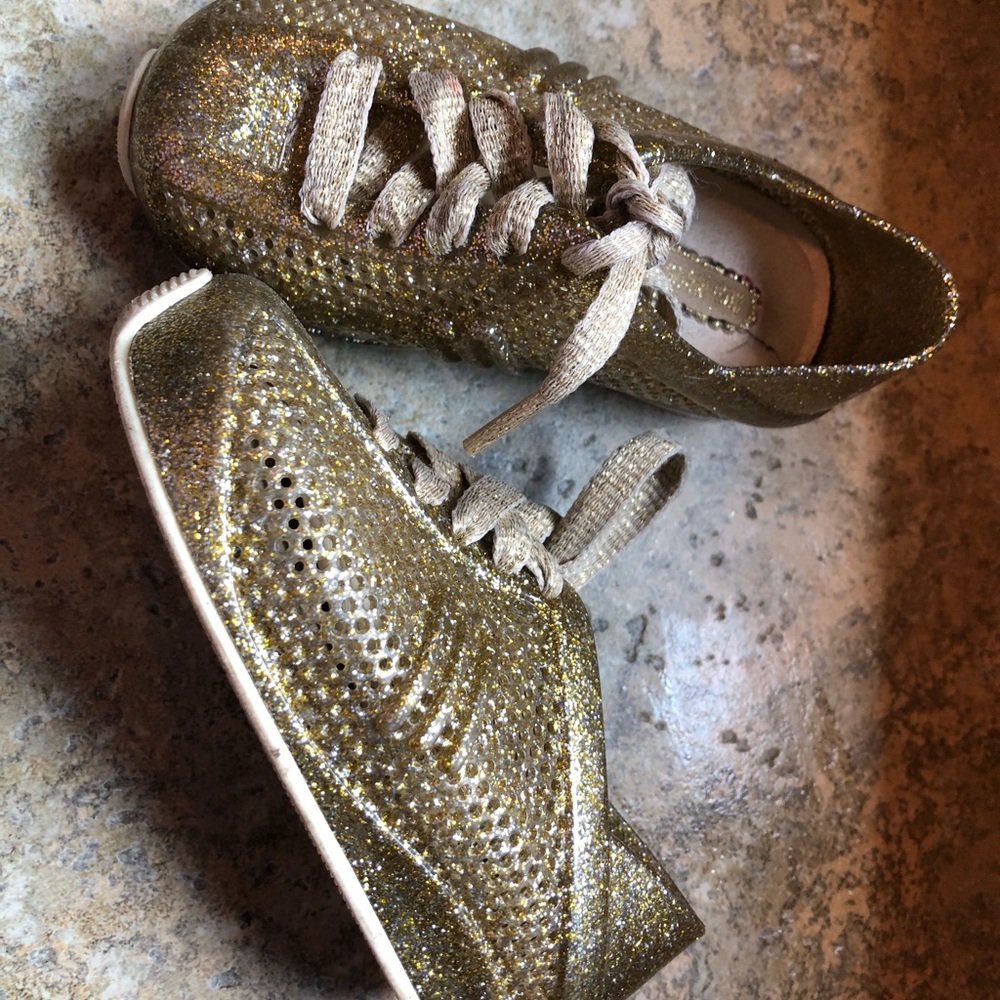 VGUC Size 7 Mini Melissa Shoes